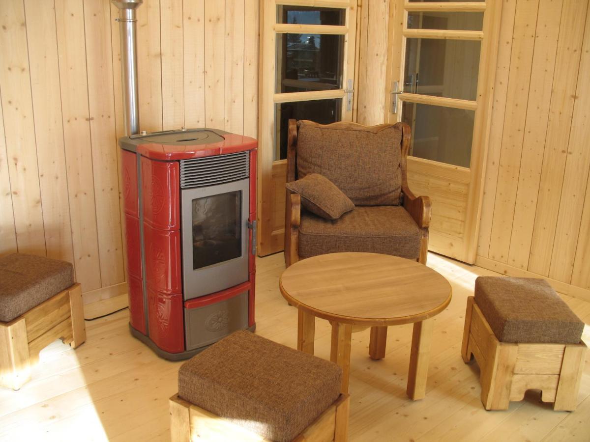 Les Loges Du Jura 4 Etoiles Apartment Nanchez Exterior photo